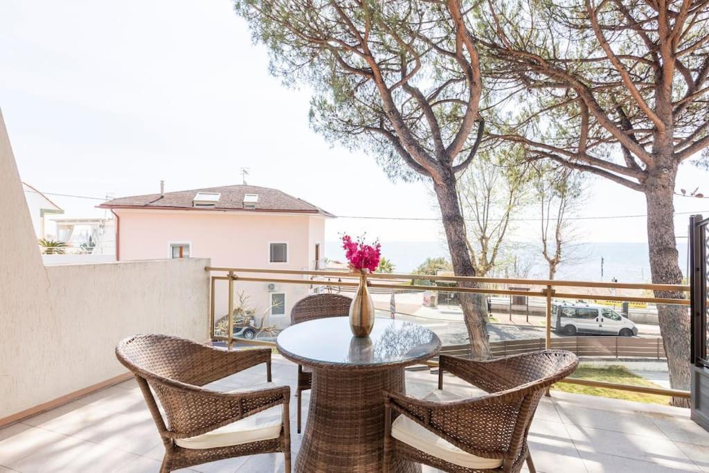 Bed & Breakfast Frontemare *